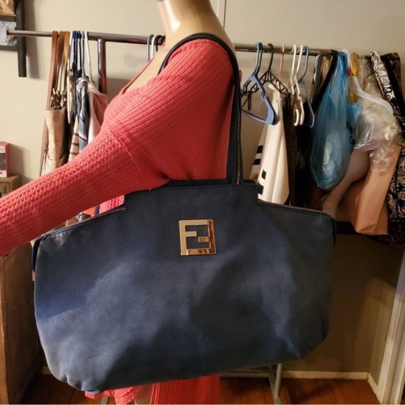 Fendi Blue Metallic Nubuck Medium Chains Tote Bag - Picture 13 of 16